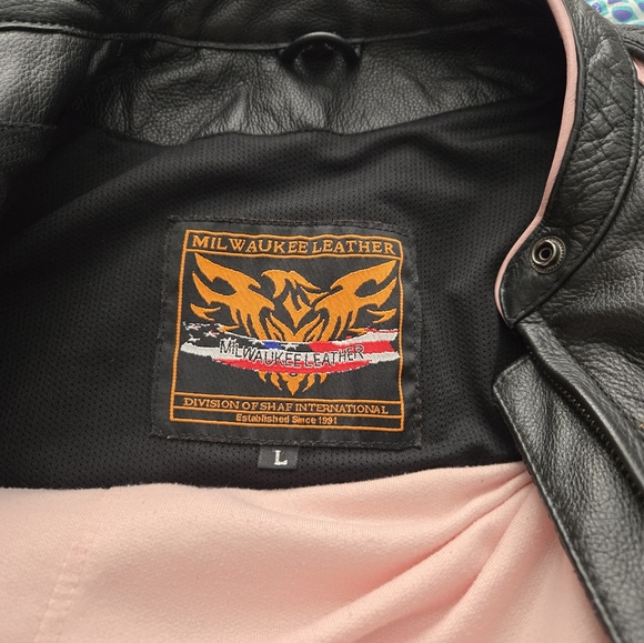 Black and pink leather riding jacket with hooded liner - Picture 5 of 6